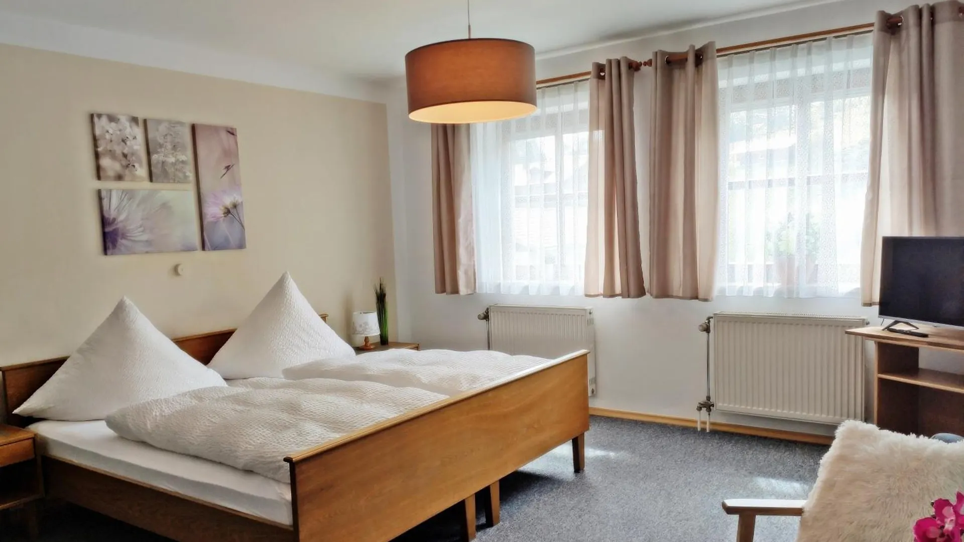 Gasthof Pension Philippsreut Zum Pfenniggeiger